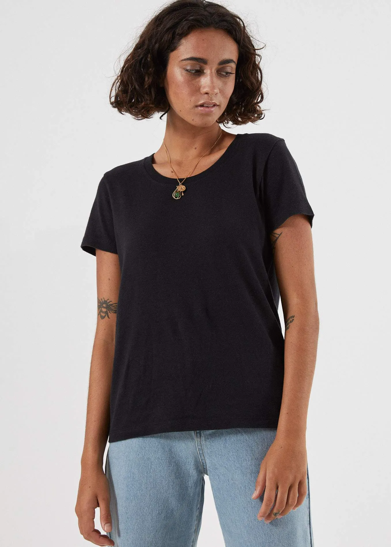 Afends Womens Hemp Basics - Standard Fit Tee 1.0