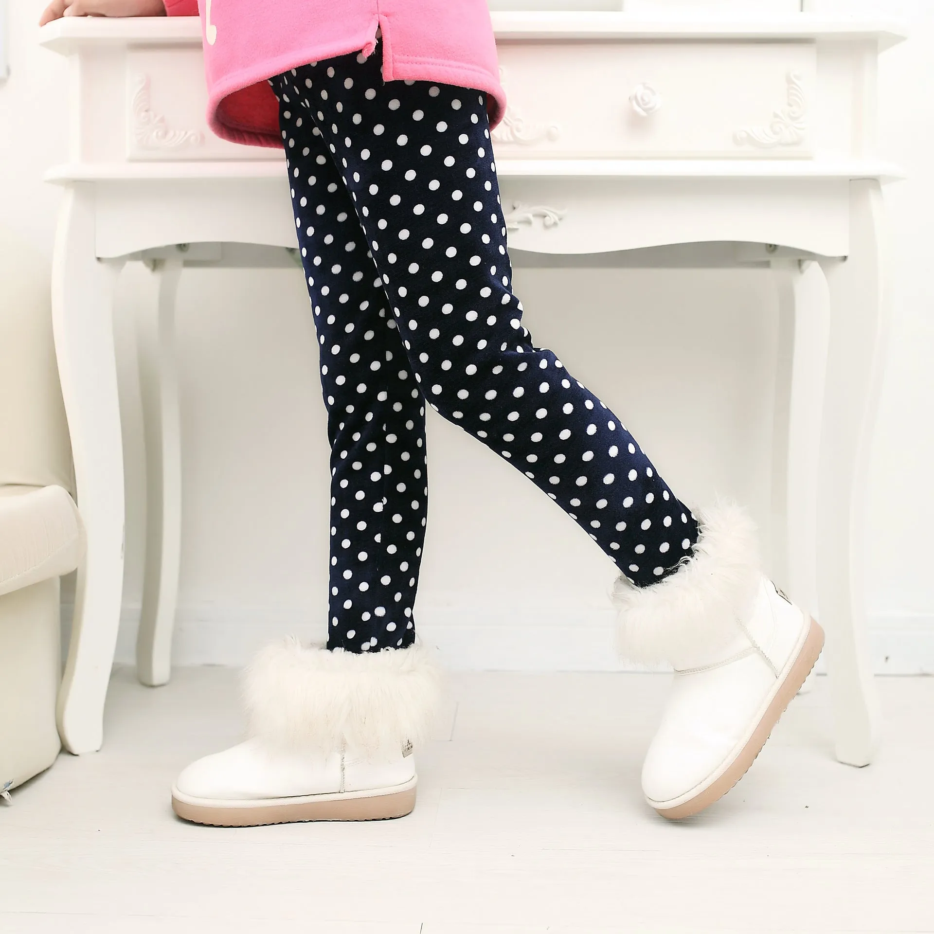 Cozy Comfort: Girls' Acetate Warm Leggings