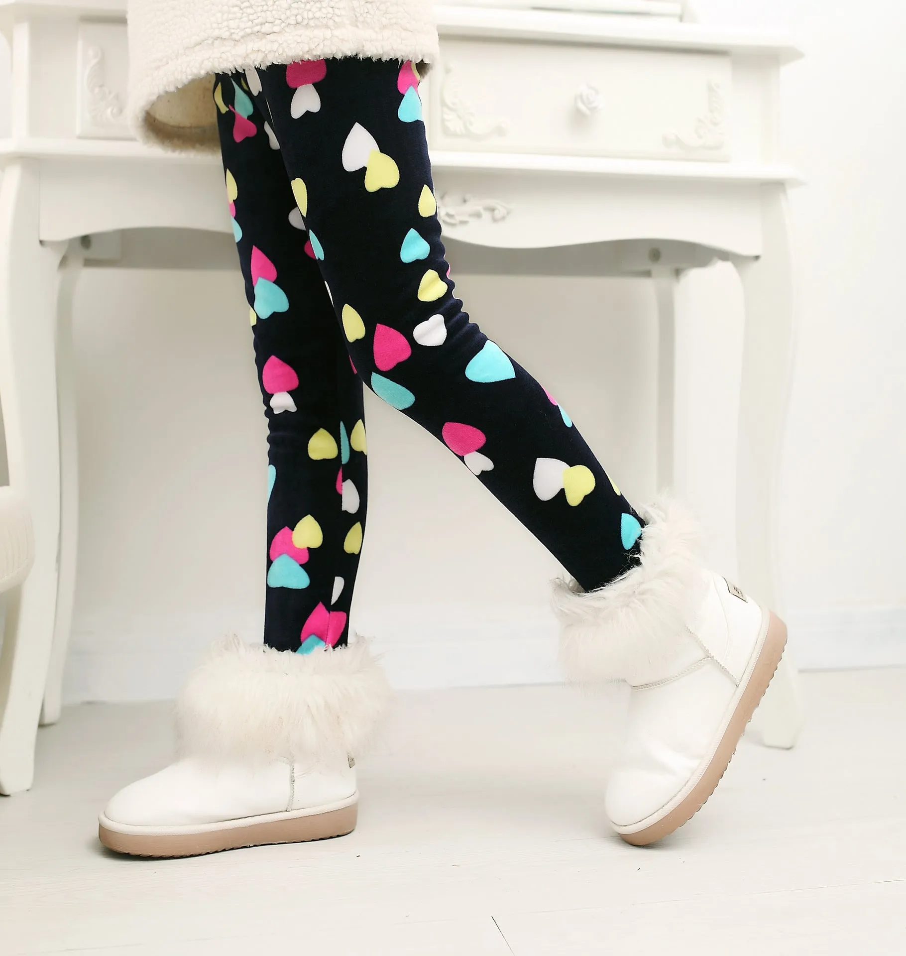 Cozy Comfort: Girls' Acetate Warm Leggings