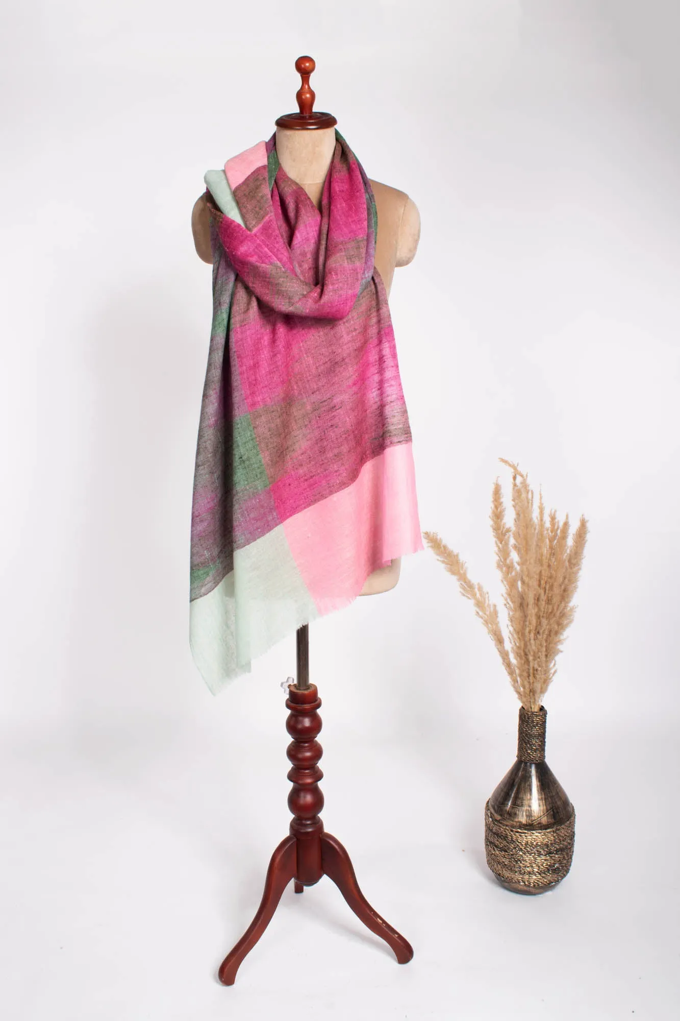 Handlooomed Cashmere Pink Green Scarf - RUNCORN