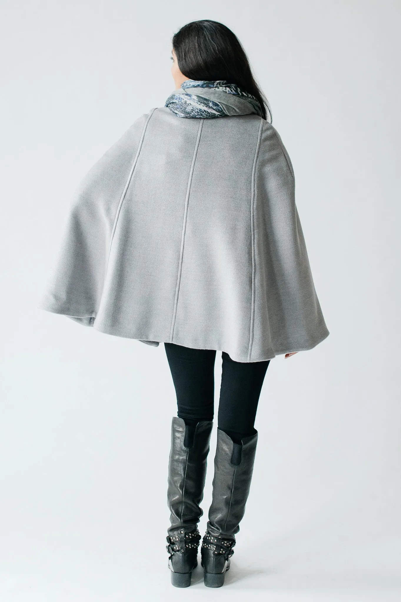 High Street Swing Cape - Silver