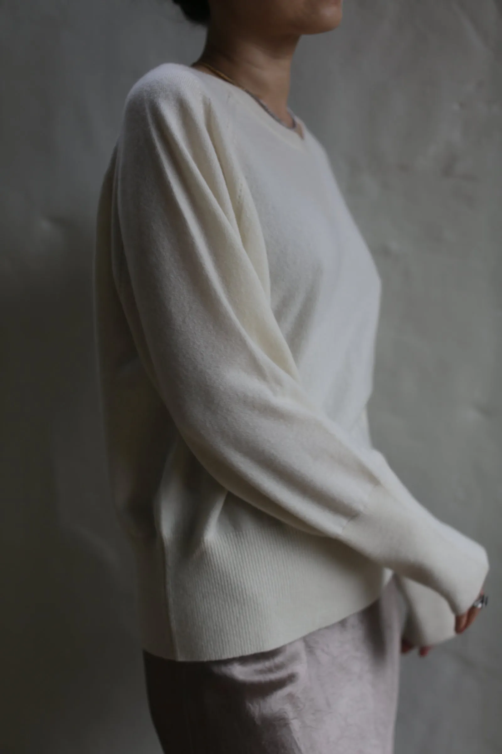 Raglan Crewneck Cashmere Sweater | Ivory