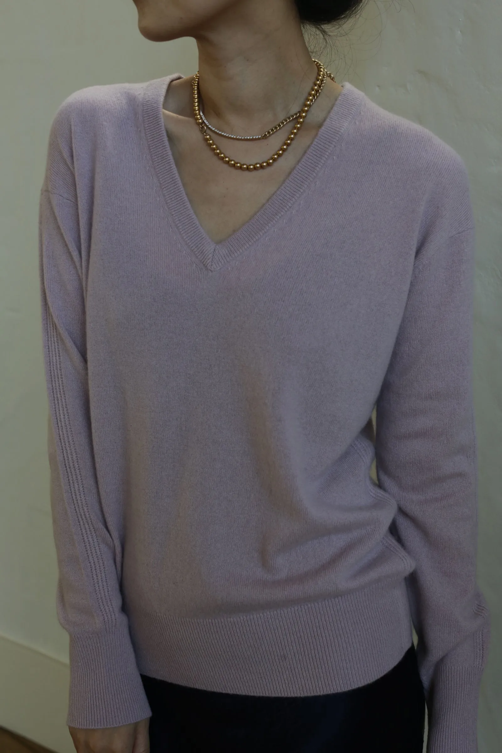 V-Neck Cashmere Sweater | Peony